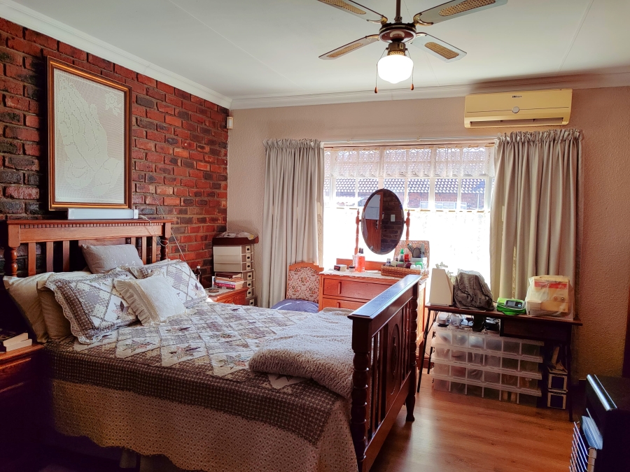3 Bedroom Property for Sale in Vaal Park North West
